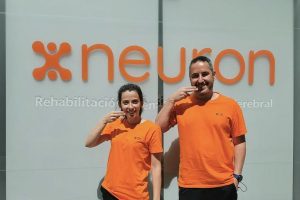 logopedas neuron gesto dia mundial de la afasia